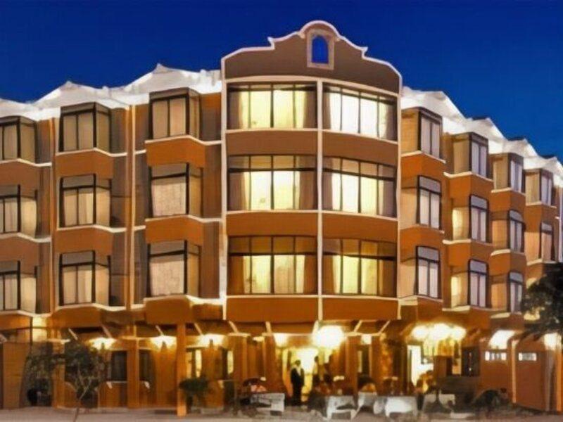 Hotel Puerta Del Rey Santa Cruz de La Sierra Bagian luar foto