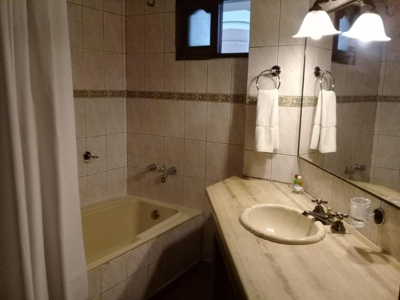Hotel Puerta Del Rey Santa Cruz de La Sierra Bagian luar foto